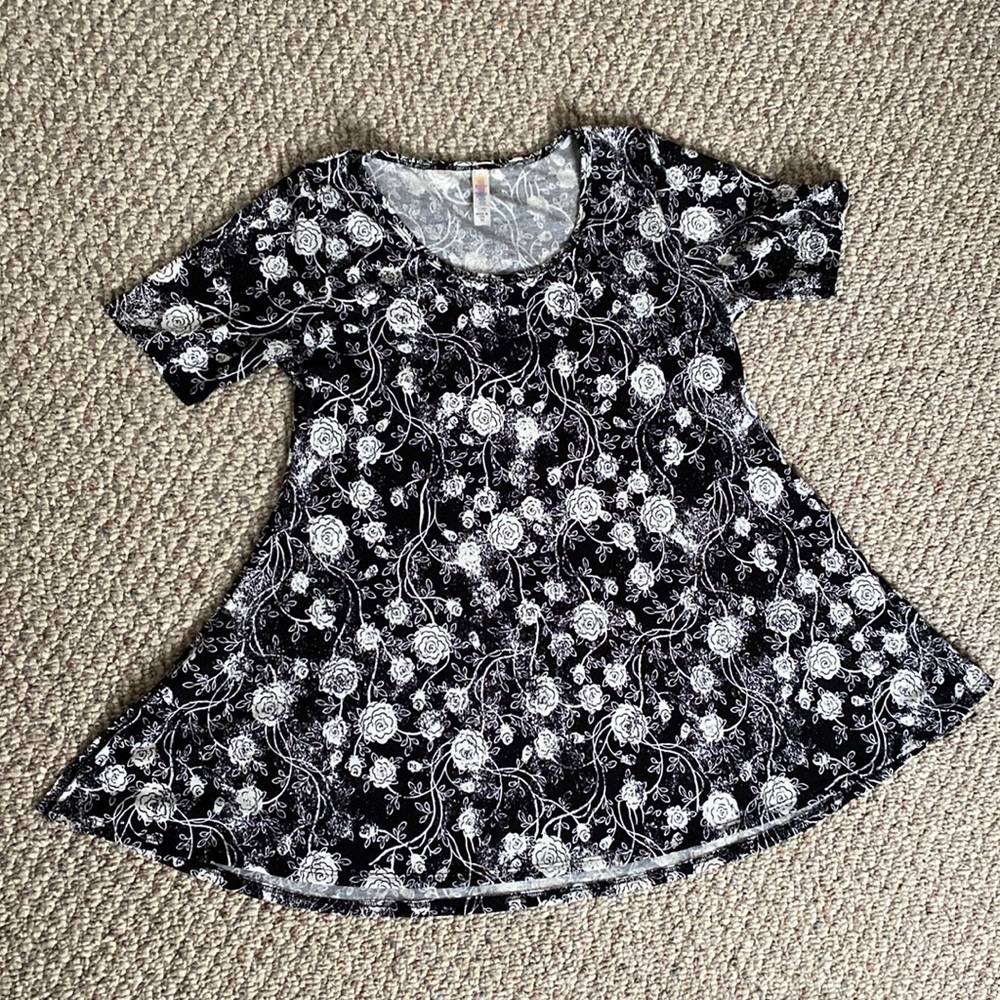 LuLaRoe Perfect Tee